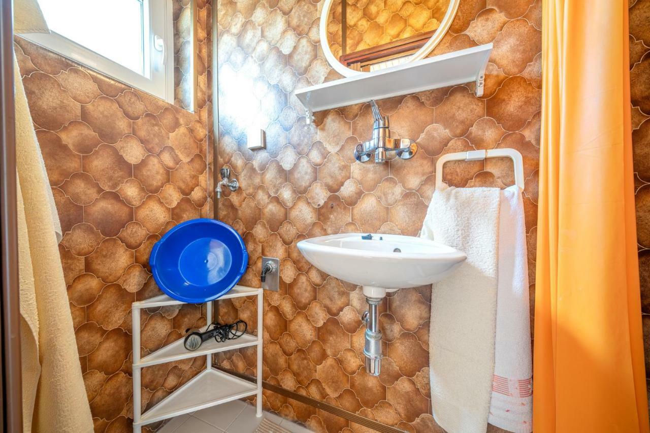 Apartments Klavdija Водице Екстер'єр фото